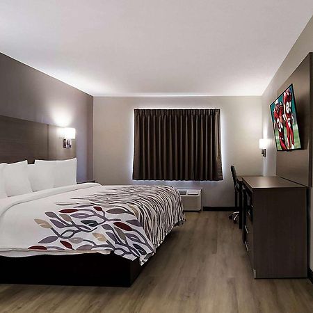 موتيل Super 8 By Wyndham Marston المظهر الخارجي الصورة